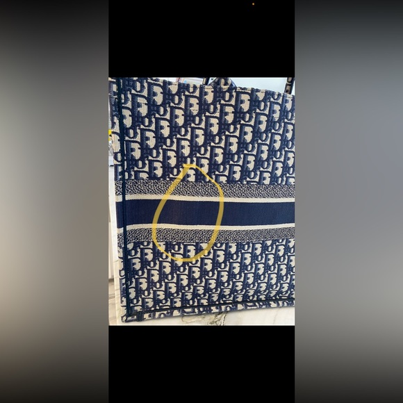 Lightly used large size Christian Dior Tote with dust bag - Picture 6 of 16